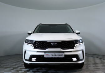 Подержанный автомобиль Kia Sorento 2020 года (2 фото)