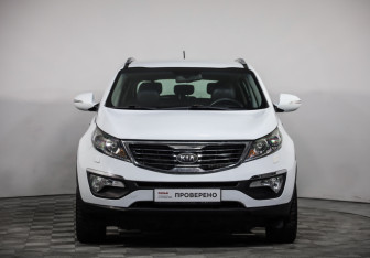 Подержанный автомобиль Kia Sportage 2011 года (2 фото)