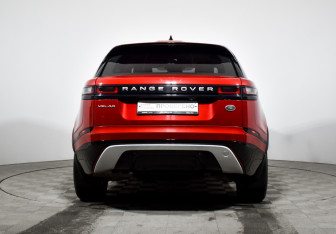 Подержанный автомобиль Land Rover Range Rover Velar 2017 года (6 фото)