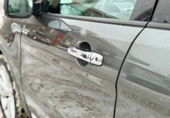 Подержанный автомобиль Ford Explorer 2018 года (28 фото)