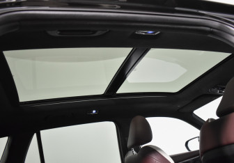 Подержанный автомобиль Geely Monjaro 2023 года (16 фото)