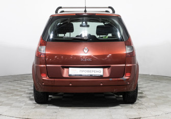 Подержанный автомобиль Renault Scenic 2008 года (6 фото)