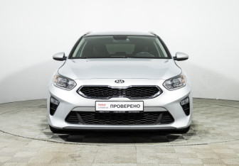 Подержанный автомобиль Kia Ceed Wagon 2019 года (2 фото)