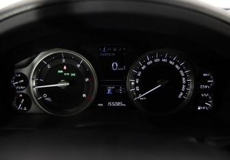 Подержанный автомобиль Toyota Land Cruiser Suv 2016 года (14 фото)