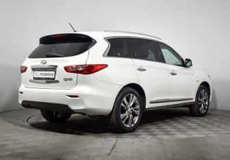 Подержанный автомобиль Infiniti QX60 2014 года (6 фото)