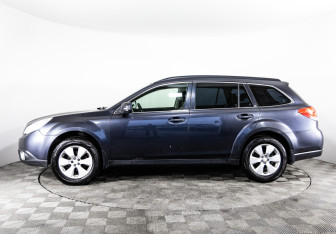 Подержанный автомобиль Subaru Outback Wagon 2011 года (8 фото)