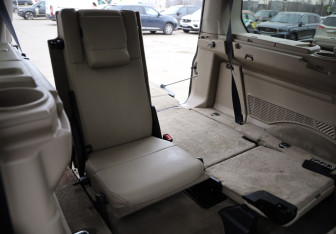 Подержанный автомобиль Land Rover Discovery 2013 года (37 фото)