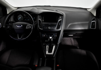 Подержанный автомобиль Ford Focus Wagon 2016 года (14 фото)