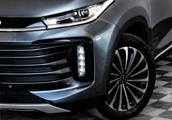Подержанный автомобиль Exeed TXL 2022 года (3 фото)