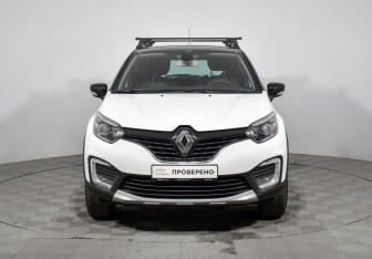Подержанный автомобиль Renault Kaptur 2016 года (2 фото)