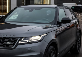 Подержанный автомобиль Land Rover Range Rover Velar 2019 года (2 фото)