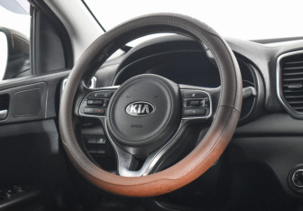 Подержанный автомобиль Kia Sportage 2017 года (14 фото)
