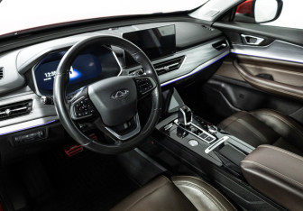 Подержанный автомобиль Chery Tiggo 8 Pro 2021 года (11 фото)