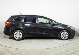 Подержанный автомобиль Kia Ceed Wagon 2013 года (4 фото)