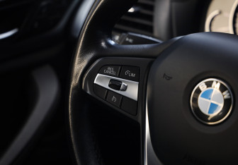 Подержанный автомобиль BMW X3 2021 года (14 фото)