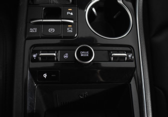 Подержанный автомобиль Kia K5 2021 года (19 фото)