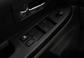 Подержанный автомобиль Suzuki SX4 Hatchback 2011 года (15 фото)