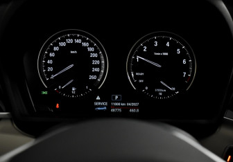 Подержанный автомобиль BMW X1 2020 года (20 фото)