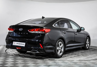 Подержанный автомобиль Hyundai Sonata 2019 года (5 фото)