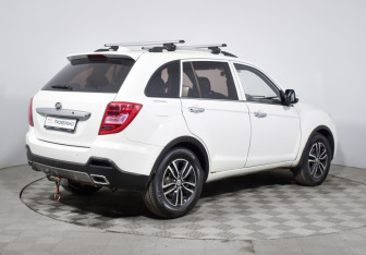 Подержанный автомобиль Lifan X60 2017 года (5 фото)