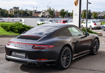 Подержанный автомобиль Porsche 911 Coupe 2016 года (9 фото)