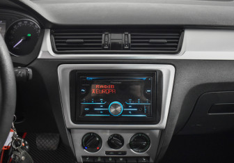 Подержанный автомобиль Skoda Rapid Liftback 2016 года (15 фото)