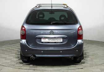Подержанный автомобиль Citroen Xsara Picasso 2006 года (6 фото)