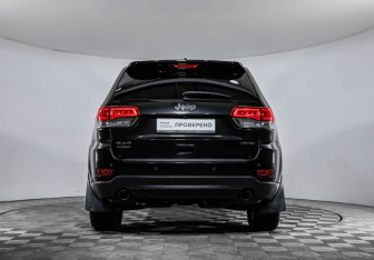 Подержанный автомобиль Jeep Grand Cherokee 2013 года (6 фото)