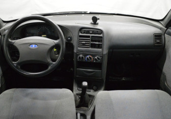 Подержанный автомобиль LADA (ВАЗ) 2112 2007 года (14 фото)