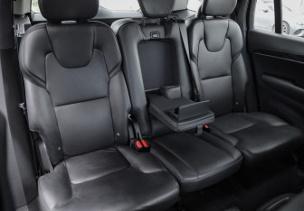 Подержанный автомобиль Volvo XC90 2016 года (31 фото)