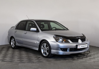 Подержанный автомобиль Mitsubishi Lancer Sedan 2007 года (3 фото)