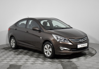 Подержанный автомобиль Hyundai Solaris Sedan 2015 года (3 фото)