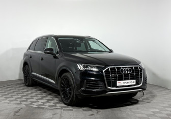 Подержанный автомобиль Audi Q7 2020 года (3 фото)