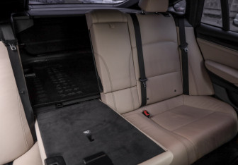 Подержанный автомобиль BMW X4 2014 года (27 фото)
