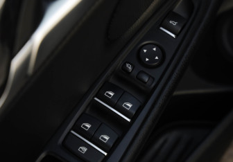 Подержанный автомобиль BMW X5 2016 года (26 фото)