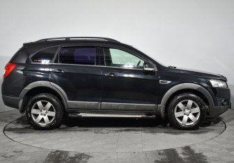 Подержанный автомобиль Chevrolet Captiva 2013 года (4 фото)