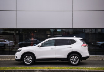 Подержанный автомобиль Nissan X-Trail 2018 года (9 фото)