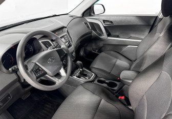 Подержанный автомобиль Hyundai Creta 2019 года (9 фото)