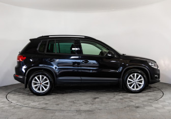Подержанный автомобиль Volkswagen Tiguan 2015 года (4 фото)