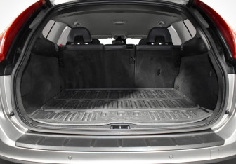 Подержанный автомобиль Volvo XC60 2012 года (21 фото)