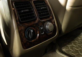 Подержанный автомобиль Acura MDX 2001 года (21 фото)