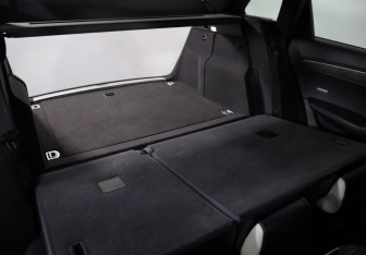 Подержанный автомобиль Audi Q5 2012 года (25 фото)