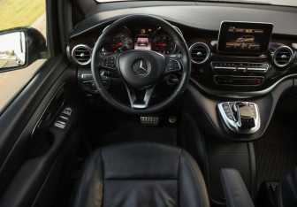 Подержанный автомобиль Mercedes-Benz Vito 2015 года (12 фото)