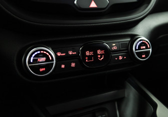 Подержанный автомобиль Kia Soul 2020 года (16 фото)