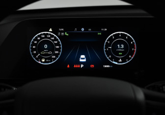 Подержанный автомобиль Omoda C5 2024 года (21 фото)