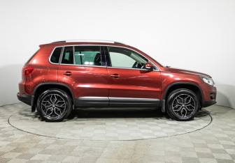 Подержанный автомобиль Volkswagen Tiguan 2012 года (4 фото)