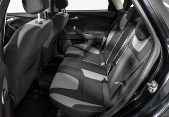 Подержанный автомобиль Ford Focus Sedan 2014 года (11 фото)