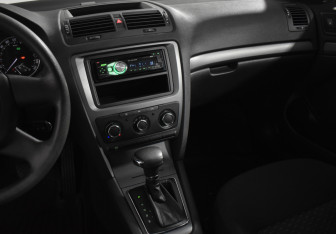 Подержанный автомобиль Skoda Octavia Liftback 2012 года (18 фото)
