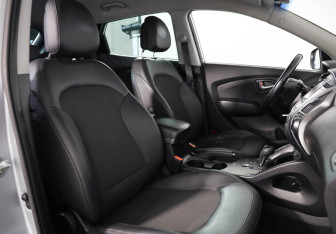 Подержанный автомобиль Hyundai ix35 2014 года (20 фото)
