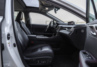 Подержанный автомобиль Lexus RX 2016 года (30 фото)